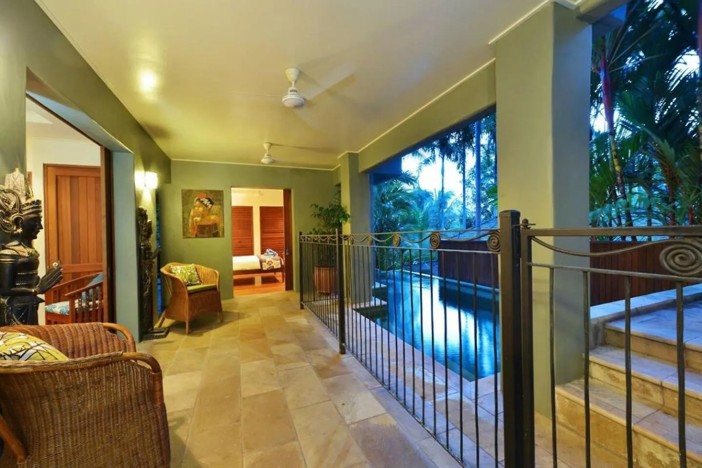 Palm Bliss Villa - A Central Balinese Pool Oasis Port Douglas