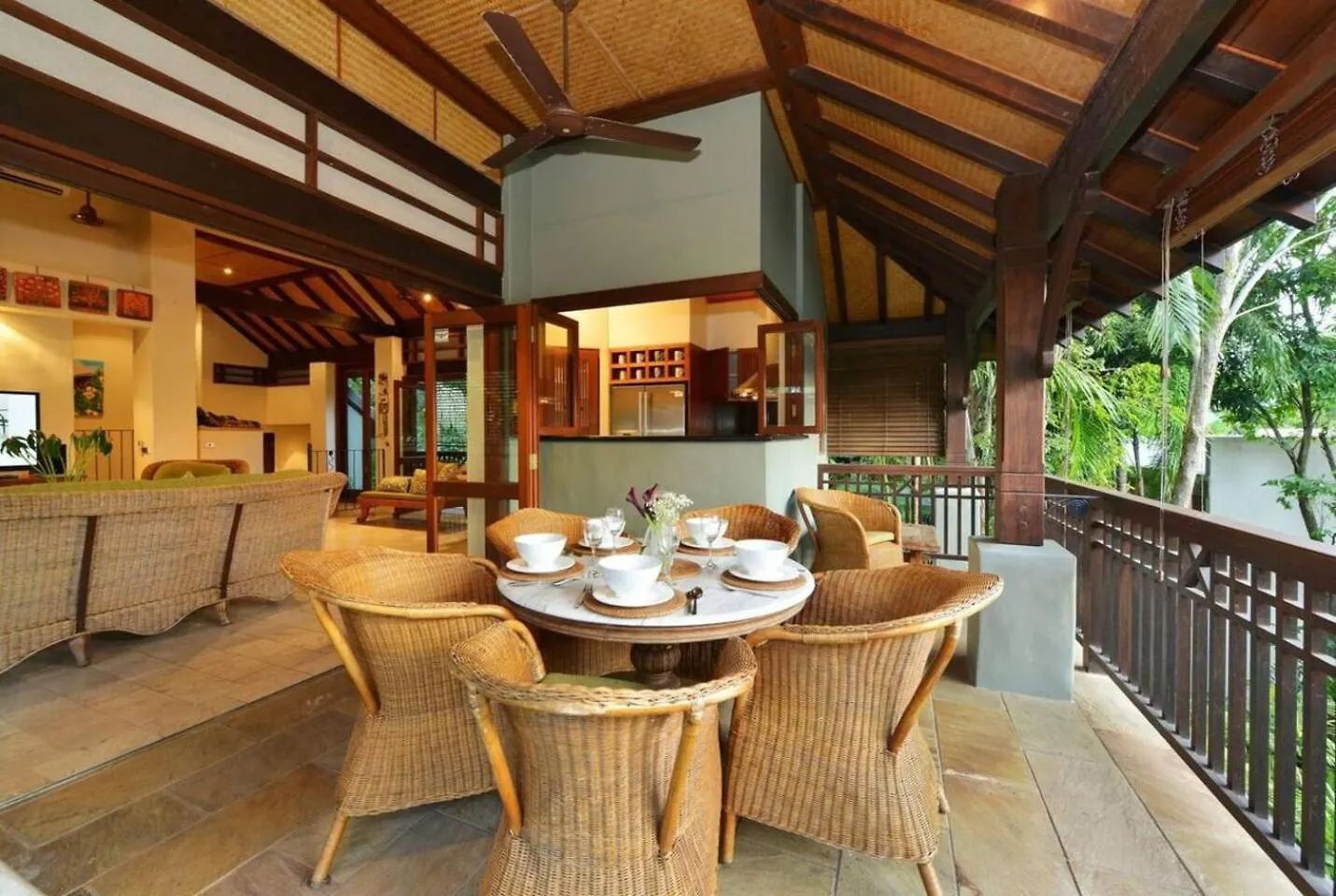 Palm Bliss Villa - A Central Balinese Pool Oasis Port Douglas